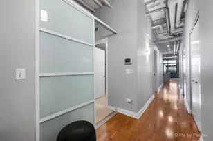 565 W Quincy St, Chicago, IL 60661 - Photo 5