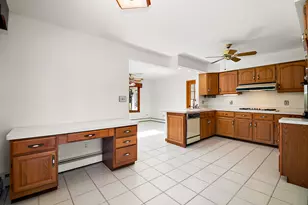 309 E Circle Dr, New Lenox, IL 60451 - Photo 9