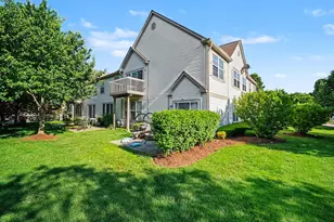 2906 Stonewater Dr, Naperville, IL 60564 - Photo 3