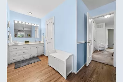[Address not provided], Buffalo Grove, IL 60089 - Photo 17