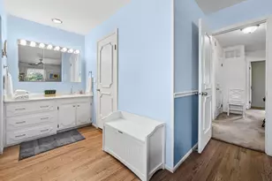 [Address not provided], Buffalo Grove, IL 60089 - Photo 17