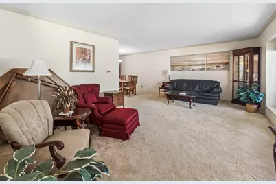 [Address not provided], Buffalo Grove, IL 60089 - Photo 9