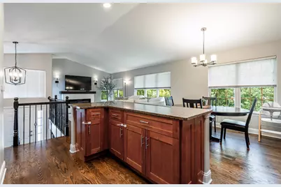 2322 Chasewood Drive, Downers Grove, IL 60515 - Photo 9