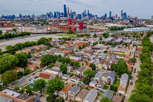 2703 S Hillock Ave, Chicago, IL 60608 - Photo 33