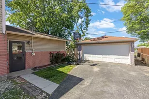 14849 Park Ave, Oak Forest, IL 60452 - Photo 21