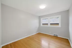 7506 Kilbourn Ave, Skokie, IL 60076 - Photo 15