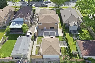 7506 Kilbourn Ave, Skokie, IL 60076 - Photo 29