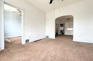 3914 W Gladys Ave, Chicago, IL 60624 - Photo 21