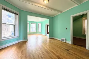 3914 W Gladys Ave, Chicago, IL 60624 - Photo 3