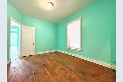 3914 W Gladys Avenue, Chicago, IL 60624 - Photo 13