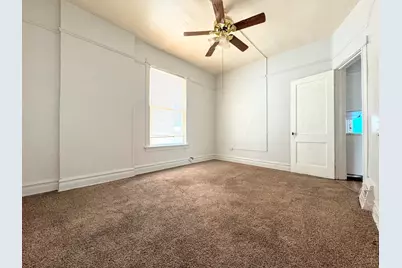 3914 W Gladys Avenue, Chicago, IL 60624 - Photo 27