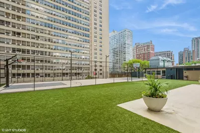 655 W Irving Park Road #4812, Chicago, IL 60613 - Photo 27