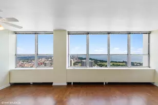 655 W Irving Park Rd, Chicago, IL 60613 - Photo 11
