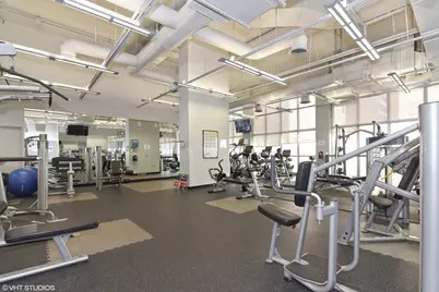 655 W Irving Park Road #4812, Chicago, IL 60613 - Photo 17
