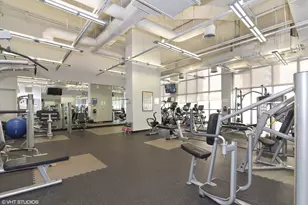 655 W Irving Park Rd, Chicago, IL 60613 - Photo 17