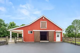6N056 Surrey Rd, Wayne, IL 60184 - Photo 29