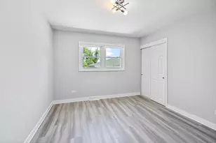 8920 Fairway Dr, Orland Park, IL 60462 - Photo 11