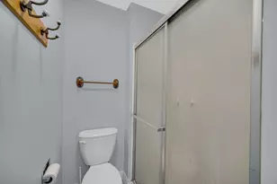 1010 Heathrow Ct, Wheaton, IL 60189 - Photo 19
