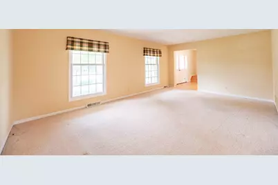 1025 North Avenue, Batavia, IL 60510 - Photo 3