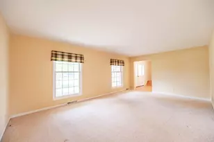 1025 North Ave, Batavia, IL 60510 - Photo 3