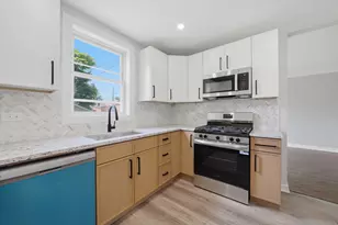 8452 S Marshfield Ave, Chicago, IL 60620 - Photo 15