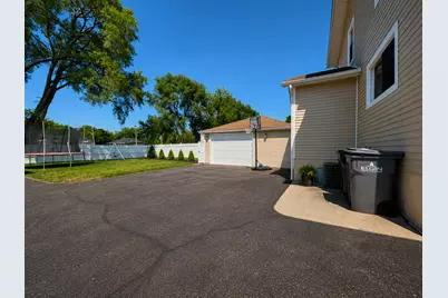470 Fremont Street, Elgin, IL 60120 - Photo 17