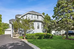 509 S Oakland Ave, Villa Park, IL 60181 - Photo 1