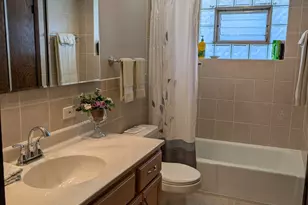 5516 W Windsor Ave, Chicago, IL 60630 - Photo 9