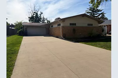 1006 S Grant Avenue, Villa Park, IL 60181 - Photo 1
