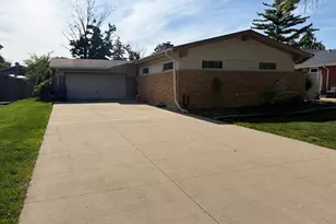 1006 S Grant Ave, Villa Park, IL 60181 - Photo 1