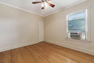 4734 N Karlov Ave, Chicago, IL 60630 - Photo 11