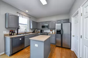 445 Kelly Ave, Yorkville, IL 60560 - Photo 13