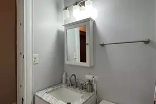 1359 E 57th St, Chicago, IL 60637 - Photo 21