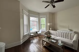 1359 E 57th St, Chicago, IL 60637 - Photo 7