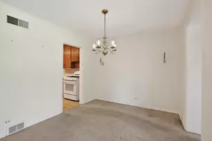 1400 London Ln, Glenview, IL 60025 - Photo 11