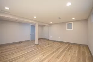 9605 S Greenwood Ave, Chicago, IL 60628 - Photo 19