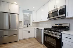 9605 S Greenwood Ave, Chicago, IL 60628 - Photo 7