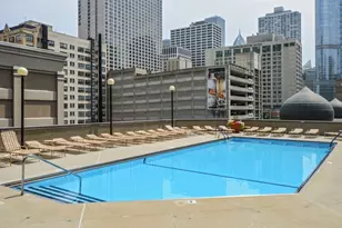 10 E Ontario St, Chicago, IL 60611 - Photo 17