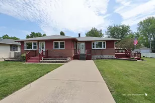 2019 Gilboa Ave, Zion, IL 60099 - Photo 1