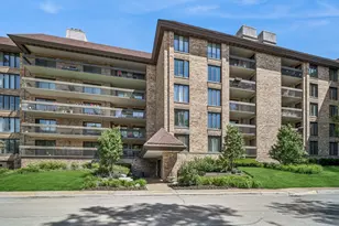 1621 Mission Hills Rd, Northbrook, IL 60062 - Photo 1