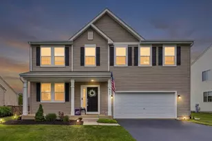 955 Valley Stream Dr, Pingree Grove, IL 60140 - Photo 1