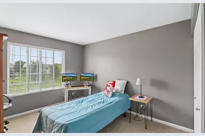 955 Valley Stream Drive, Pingree Grove, IL 60140 - Photo 21