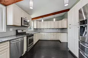 211 Indian Oaks Dr, Minooka, IL 60447 - Photo 5