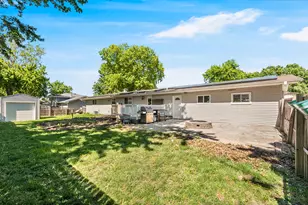 211 Indian Oaks Dr, Minooka, IL 60447 - Photo 27