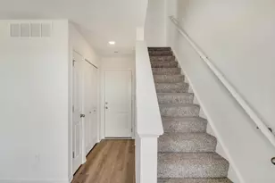 2686 Arrowhead Dr, Pingree Grove, IL 60140 - Photo 3