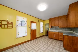 116 W Union St, Earlville, IL 60518 - Photo 9