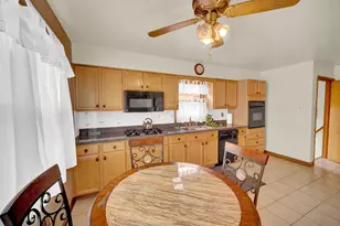 16027 Ashland Ave, Harvey, IL 60426 - Photo 9