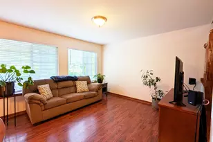 669 Lincoln Station Dr, Oswego, IL 60543 - Photo 5