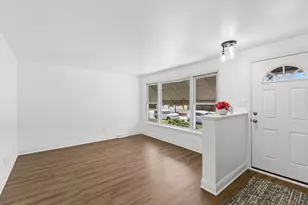 1020 W 108th Pl, Chicago, IL 60643 - Photo 3