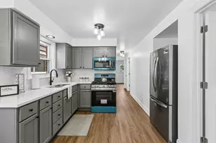 1020 W 108th Pl, Chicago, IL 60643 - Photo 9